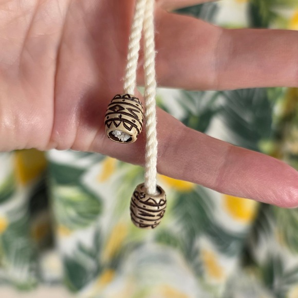 French Laundry Women Large Lemon Tropical Palm Print Top Tassel Pom Pom Trim - Picture 2 of 9